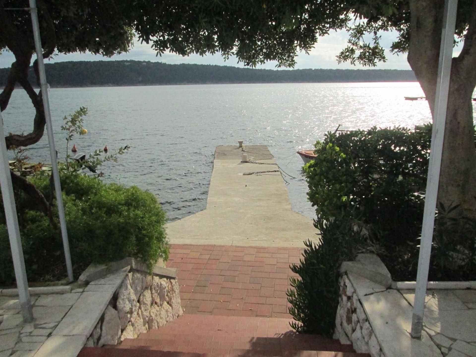 Apartments Petar - 6M From The Sea Barbat na Rabu Exterior photo