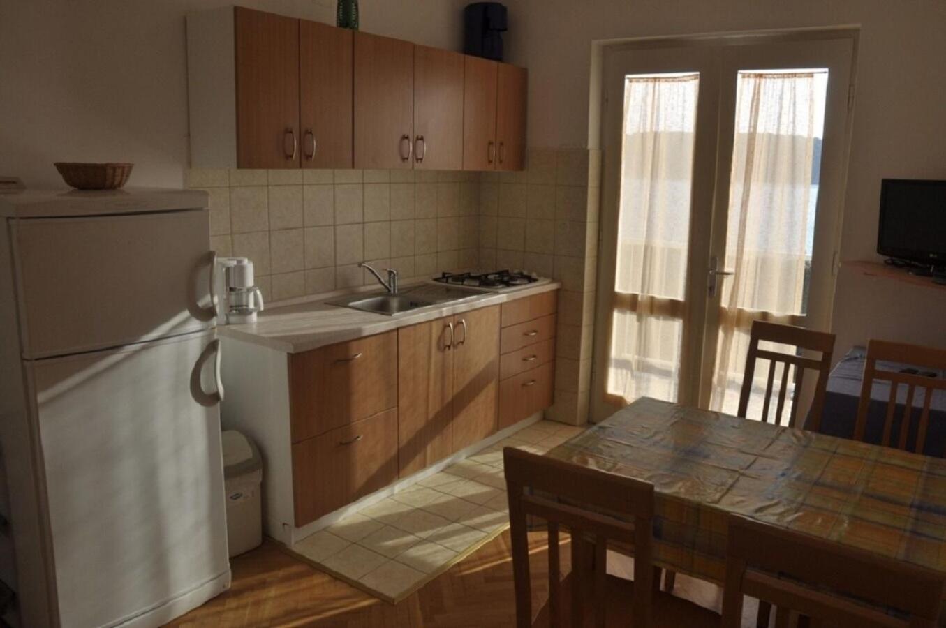 Apartments Petar - 6M From The Sea Barbat na Rabu Exterior photo